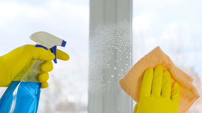 Glass-Mirror-Cleaners